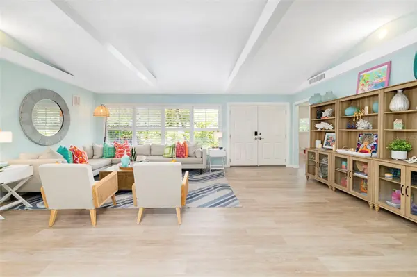 6343 HOLLYWOOD BLVD, Sarasota, FL 34231