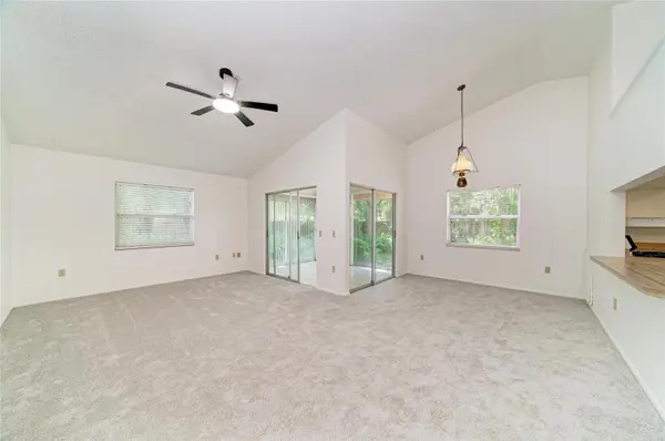 4863 VILLAGE GARDENS DR #186, Sarasota, FL 34234