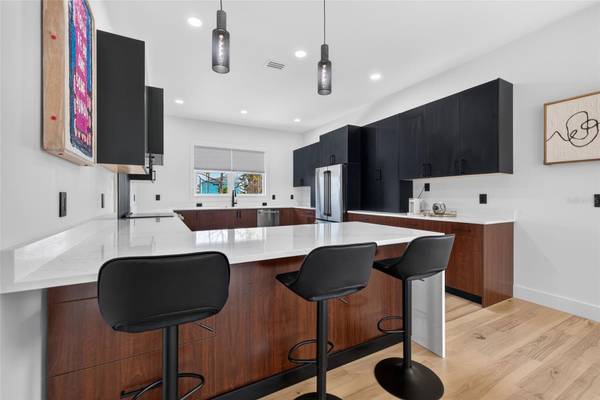 16210 3RD ST E, Redington Beach, FL, 33708 photo 8