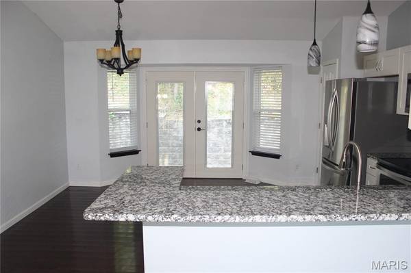 1511 Glenn Brooke Woods CIR, Ballwin, MO 63021