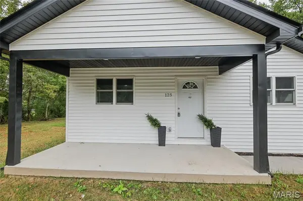 125 Anna AVE, Godfrey, IL 62035
