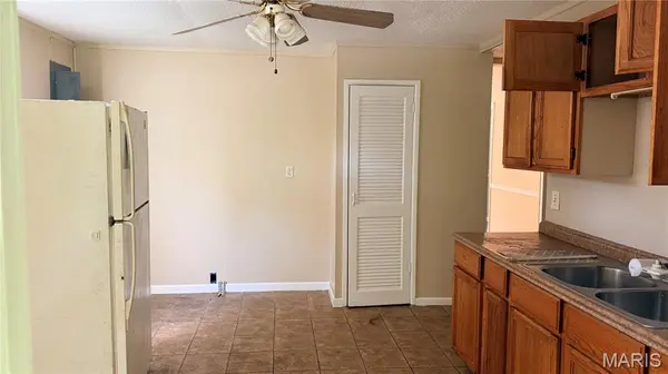10134 Clairmont DR, Riverview, MO 63136