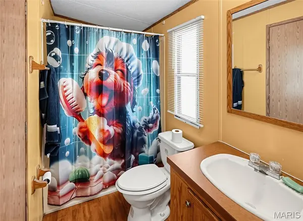 1213 County Road 738, Belle, MO 65013