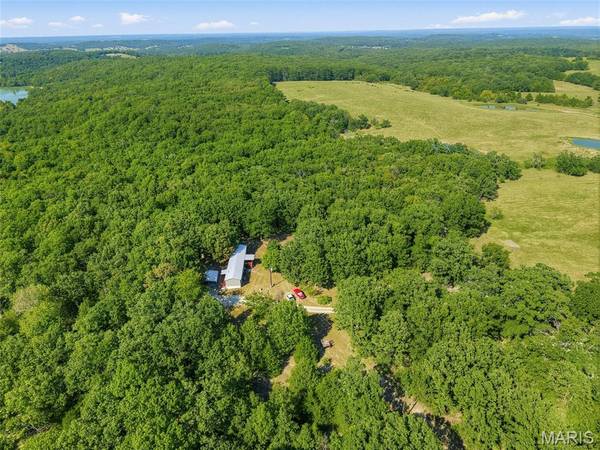 1213 County Road 738, Belle, MO 65013