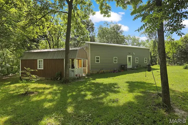 613 22nd ST, Hillsboro, IL 62049