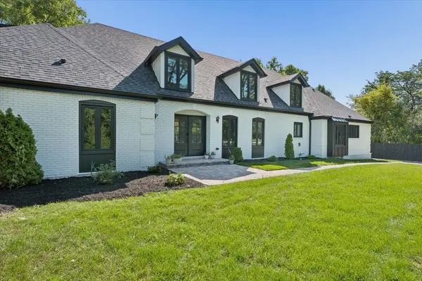 1975 Sunset Ridge RD, Northfield, IL 60093