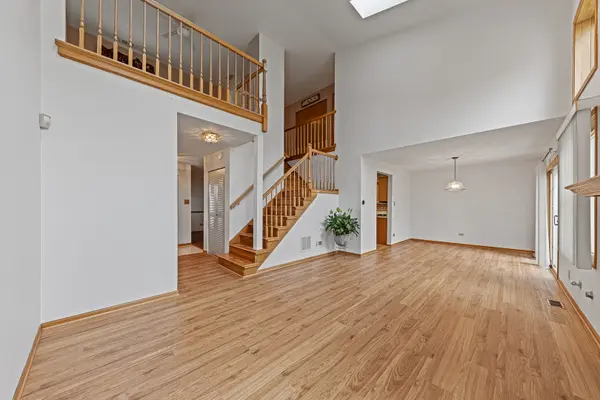 9981 Constitution DR, Orland Park, IL 60462