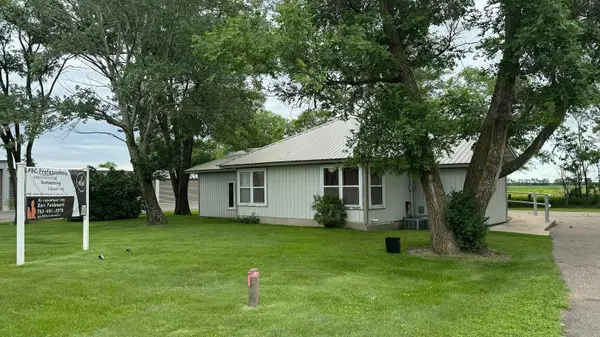 8927 Main AVE, Clear Lake, MN 55319