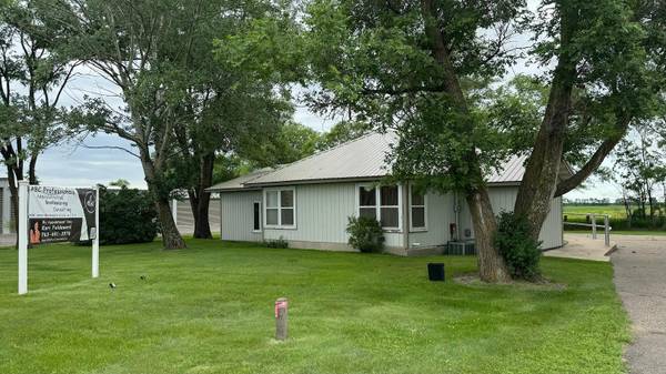 8927 Main AVE, Clear Lake, MN 55319