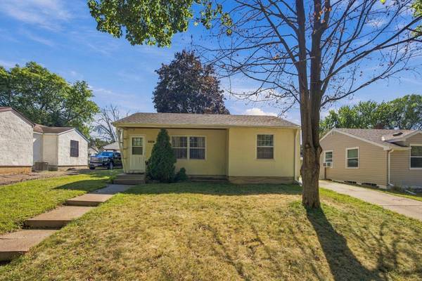 2116 Fremont AVE E, Saint Paul, MN 55119