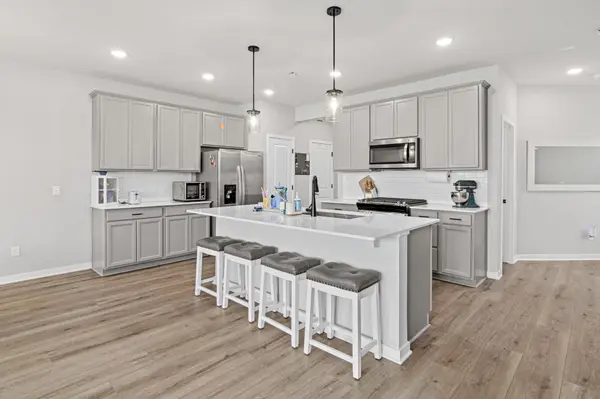 6324 Larkspur LN, Corcoran, MN 55340