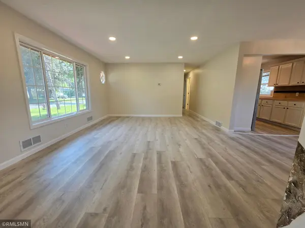 1306 Woodhill RD, Burnsville, MN 55337