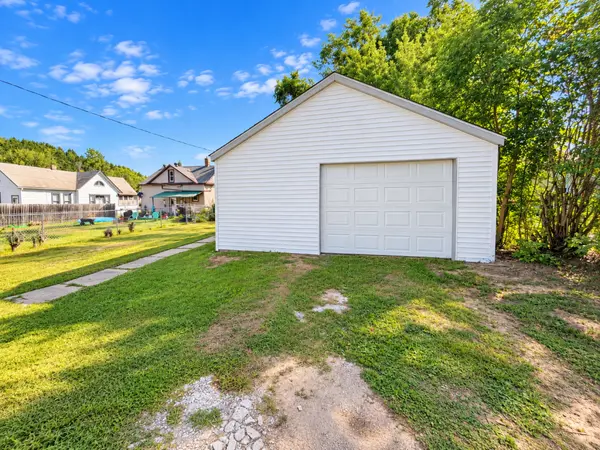 105 Sadie ST, Marble, MN 55764