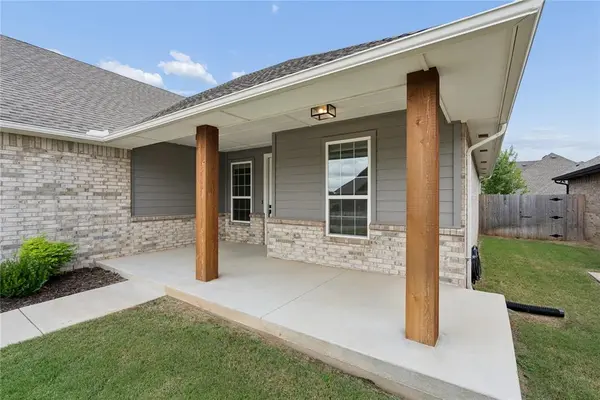 1304 Torrey Pines RD, Norman, OK 73072