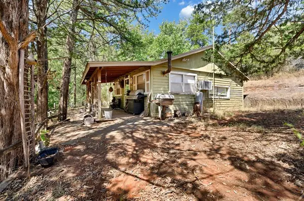 22020 W Seventh ST, Hinton, OK 73047
