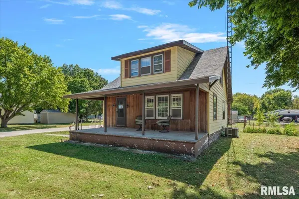 1200 W ADAMS ST, Taylorville, IL 62568
