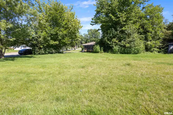 711 N GARFIELD ST, Marion, IL 62959
