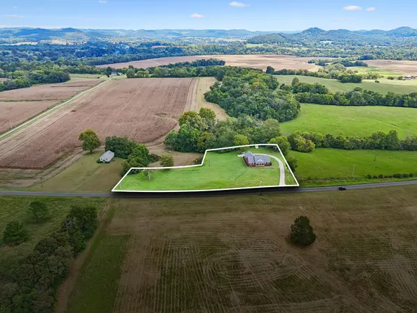 533 Rome Rd, Riddleton, TN 37151