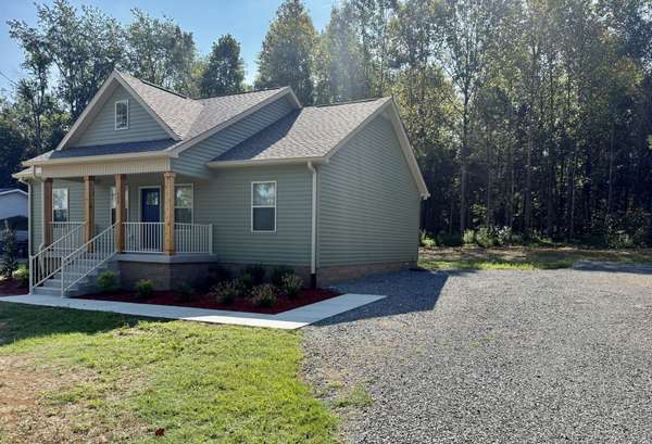 428 Parker Rd, Portland, TN 37148