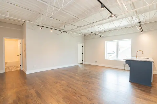 614 E Main Street #206, Chattanooga, TN 37408