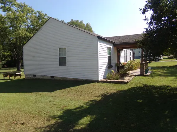 326 Hillsdale St, Lewisburg, TN 37091