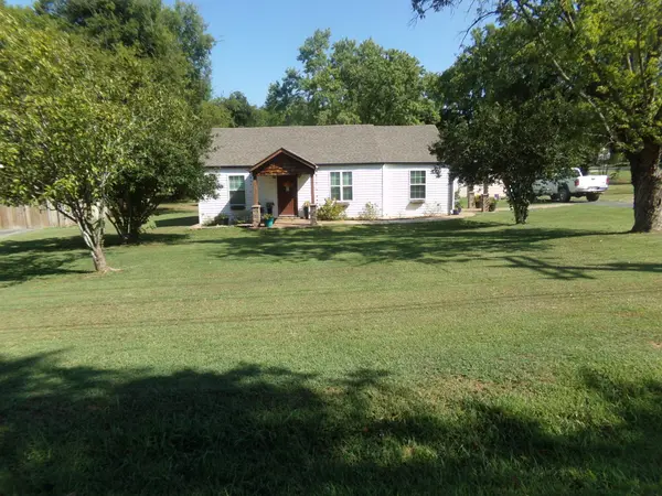326 Hillsdale St, Lewisburg, TN 37091