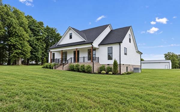 777 Rock Springs Rd, Castalian Springs, TN 37031