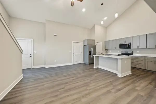 1302 Steve Hawley Ln., Salina, KS 67401