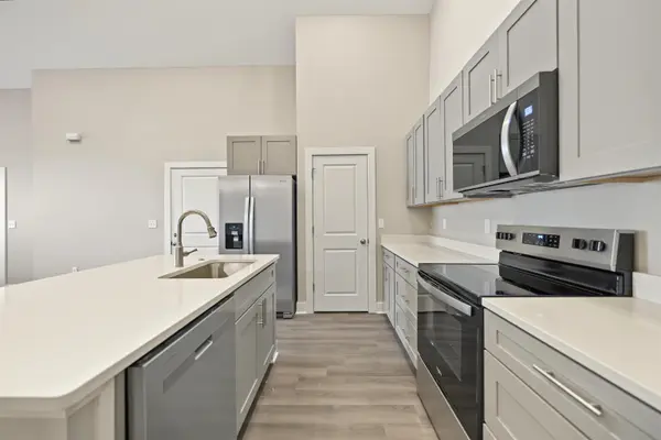 1302 Steve Hawley Ln., Salina, KS 67401