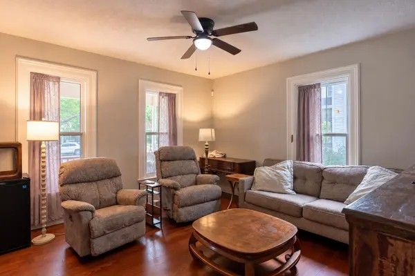 706 W Ash Street, Salina, KS 67401