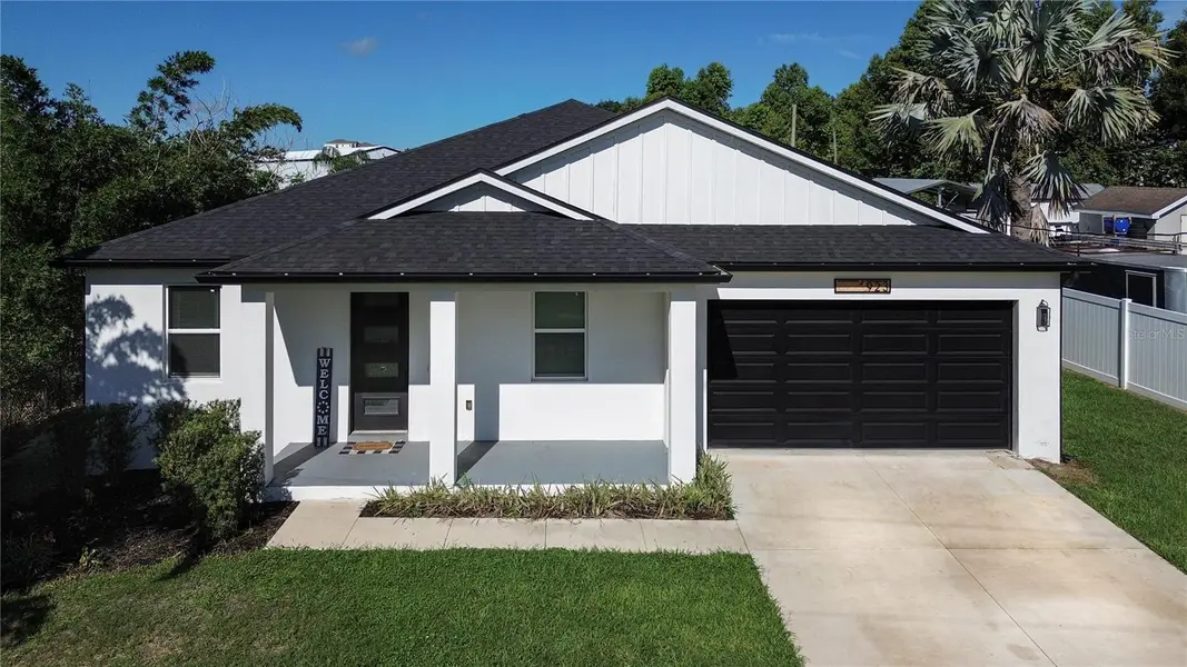 923 FLORIDA AVE, Dundee, FL 33838