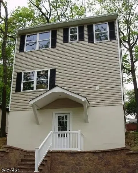 36 Jefferson Trl, Hopatcong Boro, NJ 07843