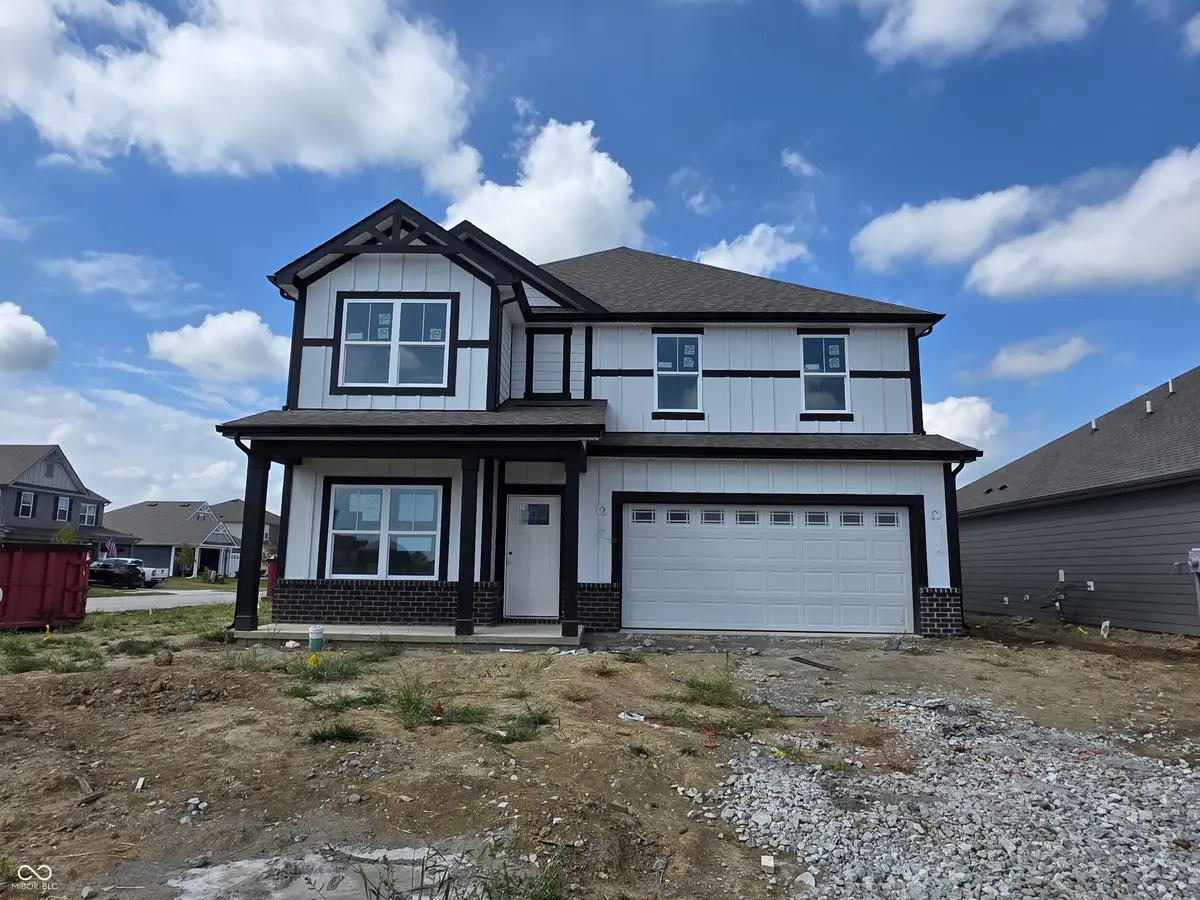208 Greyhound AVE, Danville, IN 46122