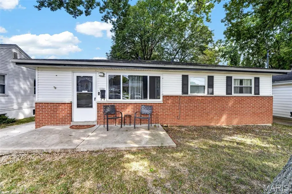 7734 Elton ST, St Louis, MO 63123