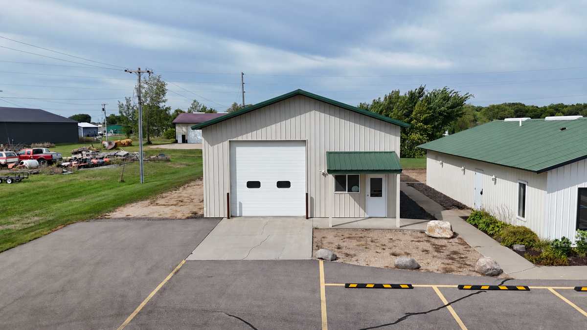 416 1/2 S Lake AVE, Battle Lake, MN 56515