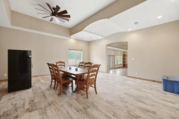 2410 FM 1680, Moulton, TX 77975