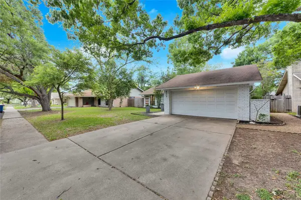 411 Chihuahua TRL, Austin, TX 78745