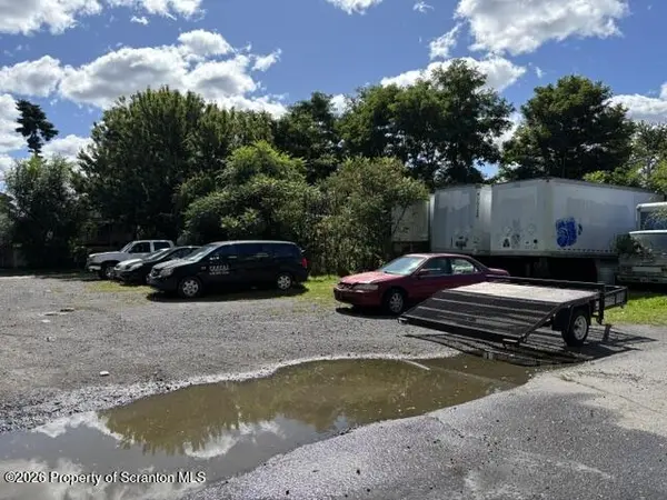 N Edwards CT, Scranton, PA 18504
