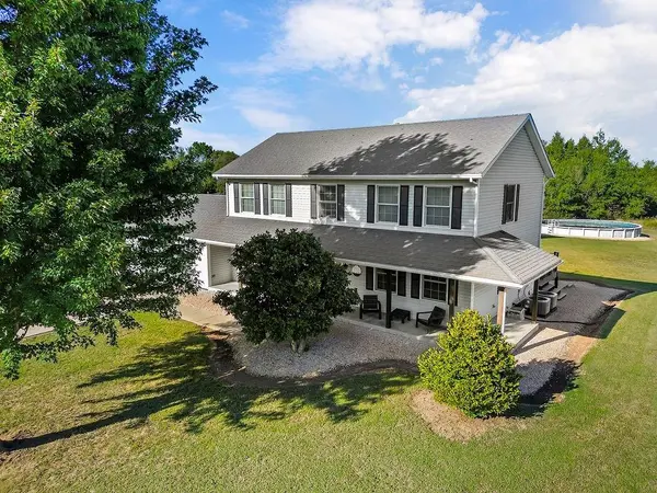 992 E 750 RD, Lawrence, KS 66047