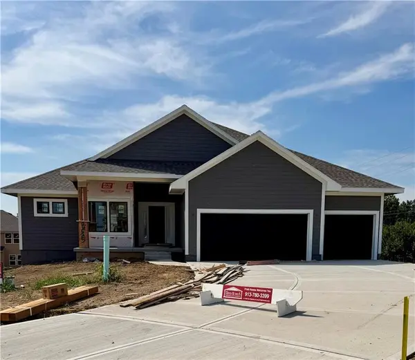 24625 W 60 TER, Shawnee, KS 66226