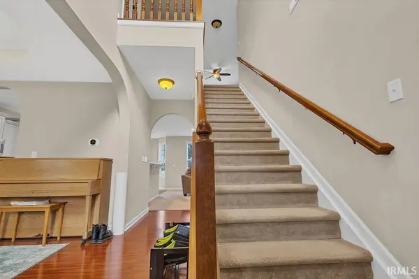 5372 W Cobblestone ST, Bloomington, IN 47403-8204