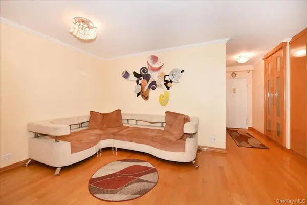 9737 63rd RD #10E, Rego Park, NY 11374