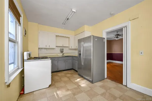 89-18 220th ST, Queens Village, NY 11427