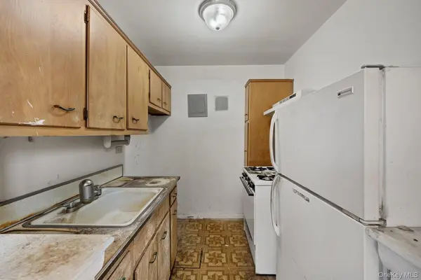 9906 58th AVE #5L, Corona, NY 11368