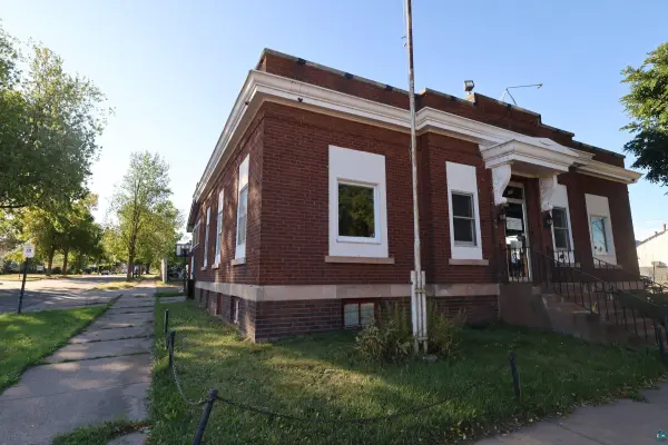 220 Main St E, Ashland, WI 54806
