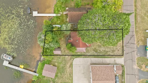 8075 S Dowling Lk Rd E, Superior, WI 54880
