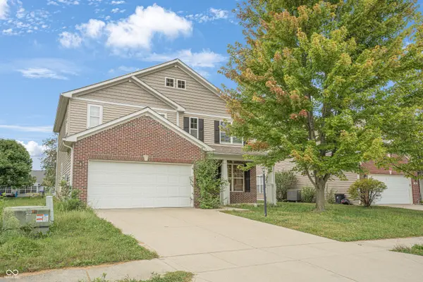 272 Brookview DR, Brownsburg, IN 46112