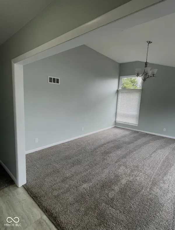 465 Manor DR, Seymour, IN 47274