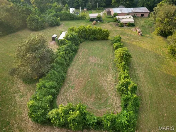 6764 Brinley RD, Dittmer, MO 63023