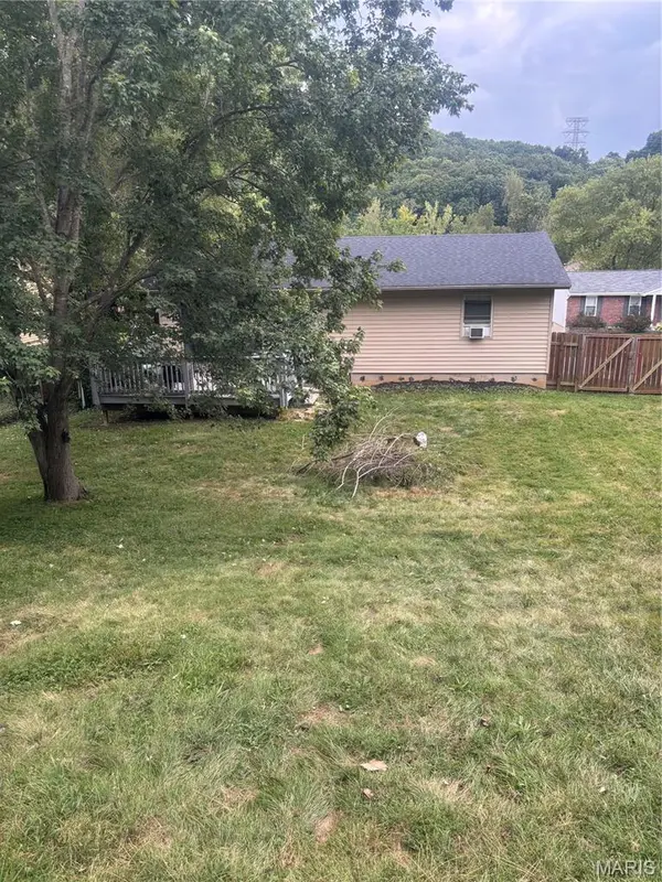 3833 Red Bud DR, Imperial, MO 63052